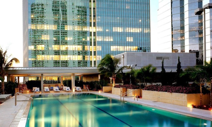 Brickell Hotel | AKA Miami Brickell - Residence