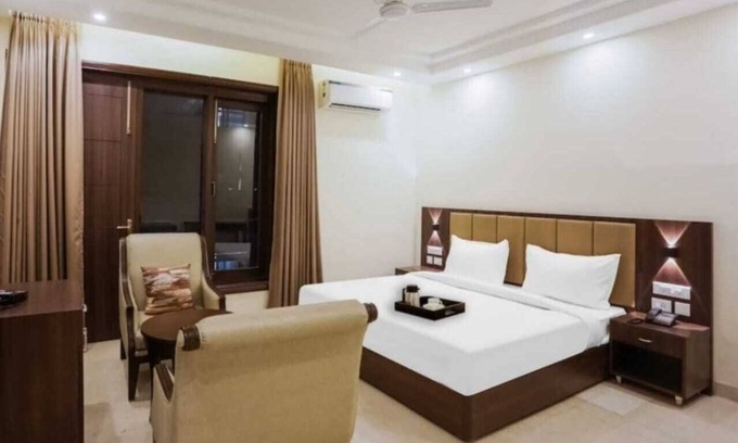 Sector 39 Hotel | Akshay Hotel