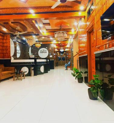 Saddar Town Hotel | AL-AMARAT HOTEL Saddar