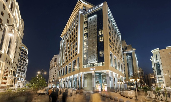 Medina Hotel | Al Manakha Rotana Madinah