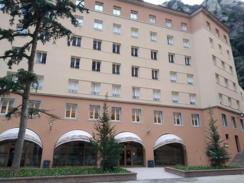 Monistrol de Montserrat Hostel | Alberg Abat Oliba