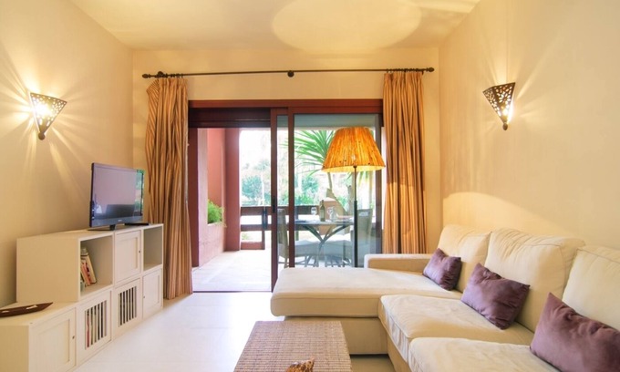 Marbella Apartment | Alicate Playa renovated apartment direct access to garden