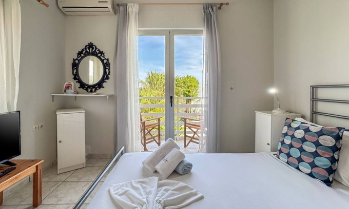 Agii Apostoli Apartment | Alisahni Home 1