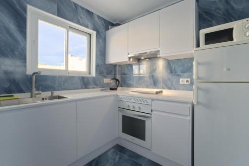 Sant Antoni de Portmany Apartment | All Suite Ibiza Aparthotel