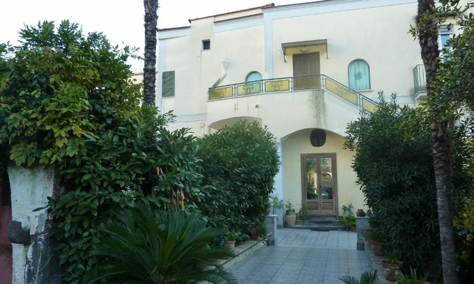 Ercolano House | Alle 6 palme