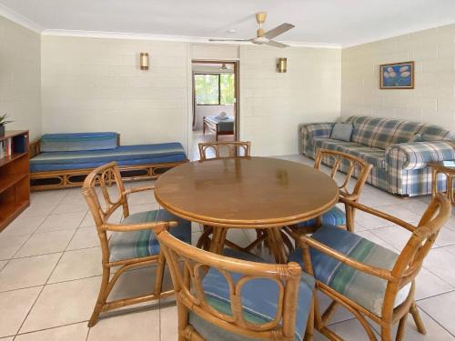 Arcadia Apartment | Alma Bay Holiday Unit 2