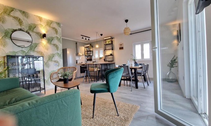 Kastel Sucurac Apartment | Almond Tree guest house