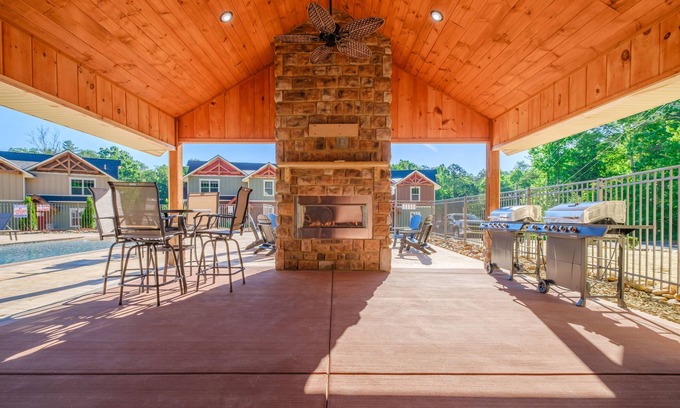 Gatlinburg Ski Chalet | Almost Heaven