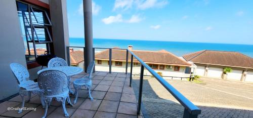 Ramsgate Beach Apartment | Alomsee 10 - Sleeps 8 with amazing views of the sea