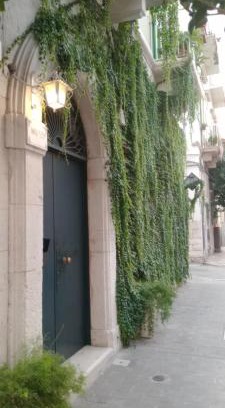 Molfetta Bed & Breakfast | ALTANA DI TUFO