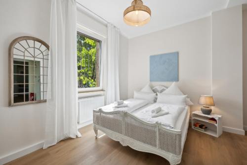 Bad Kreuznach Apartment | Altstadt Apartment am Wasser mit großem Garten