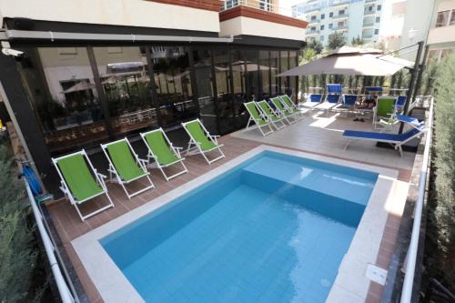 Golem Hotel | Alvin Comfort Hotel
