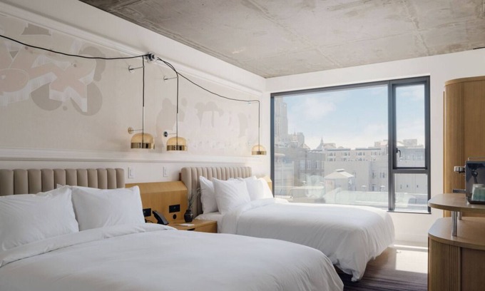 Tenderloin House | Always a Great Idea To Unwind! Pets Allowed, Near San Francisco Botanical Garden