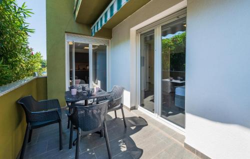 Gulici Apartment | Amazing Apartment In Vranici With Wifi