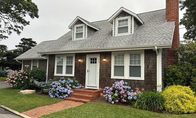 Falmouth Heights House | Amazing Falmouth Heights House Just Steps Away from Beach