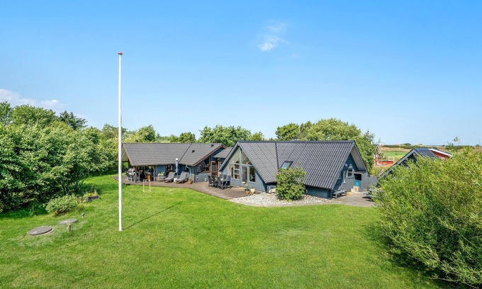 Rindby Strand House | Amazing home in Fanø with sauna