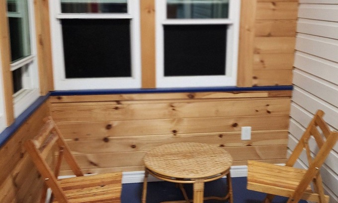 Cambridge House | Amazing home on a huge backyard right near downtown, costco, movie.Pet Friendly!