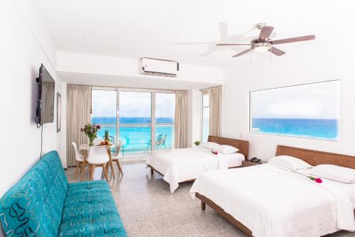 Punta Cancun Apartment | Amazing OceanViews Beachfrt Condo Walk to Eat, Drink, Play