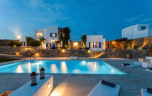 Paraga Villa | Amazing Villa 6bed in Agios Lazaros Mykonos