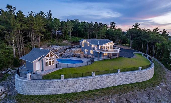 Gilford House | AMAZING WINNIPESAUKEE VIEWS Heated Pool Hot Tub