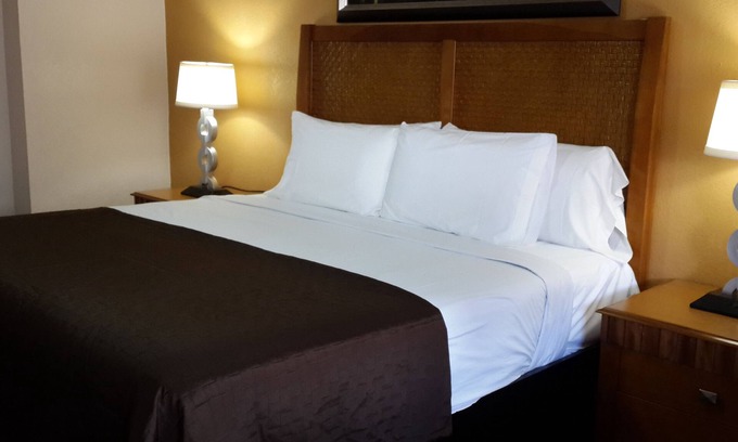 Williams Hotel | American Regency Inn