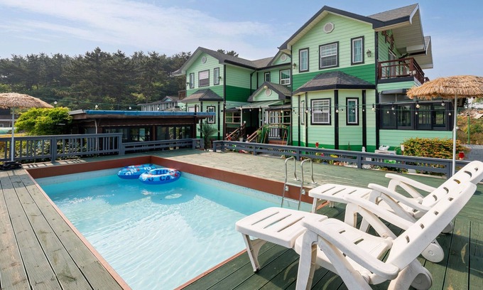 Nam House | Anmyeon-do Ssong Pension