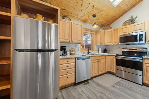 Fall River Estates House | Antlers Pointe 09 by Estes Park Condos