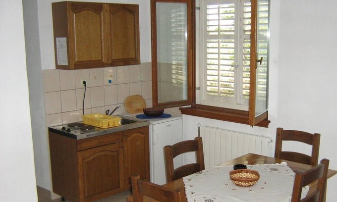 Zaklopatica Apartment | Apartment Milan (103801-A4) - Zaklopatica - island Lastovo