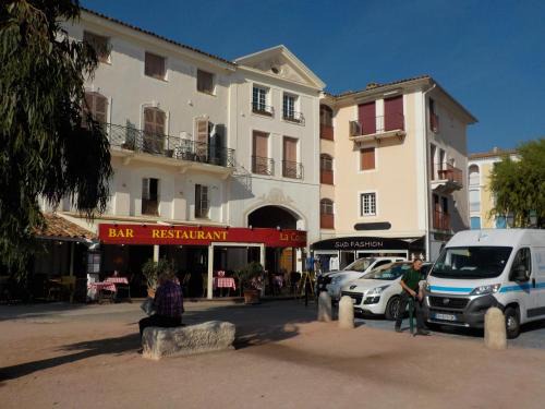 Port Grimaud Apartment | apart Port Grimaud Marché