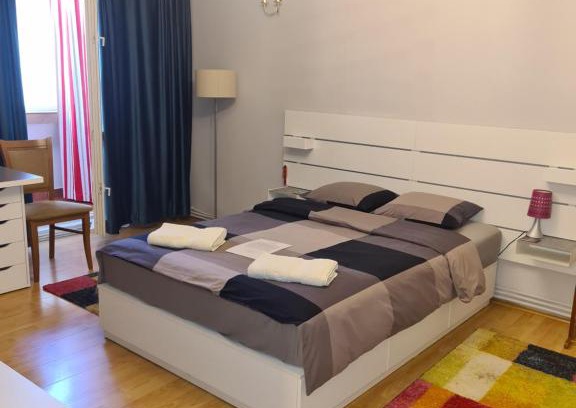 Emanoil Gojdu House | Apartament David Deva - 2 dormitoare & 1 living