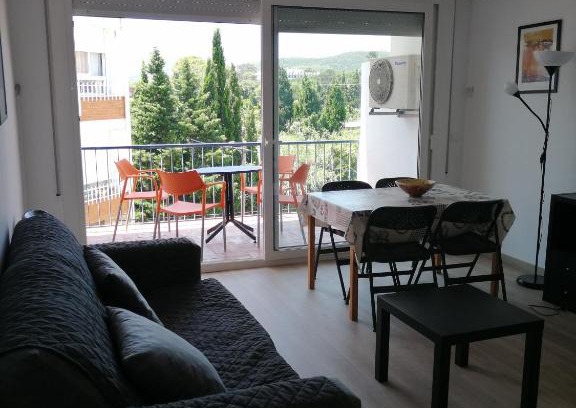 Llanca Apartment | Apartament Passeig Maritim