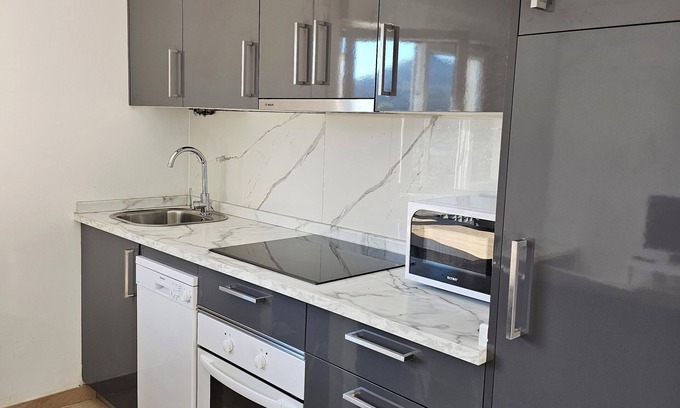 Vigo Apartment | Apartamento 2 Dormitorios con Jardin