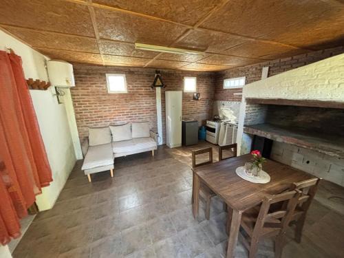 Fray Bentos Apartment | Apartamento al fondo de la casa