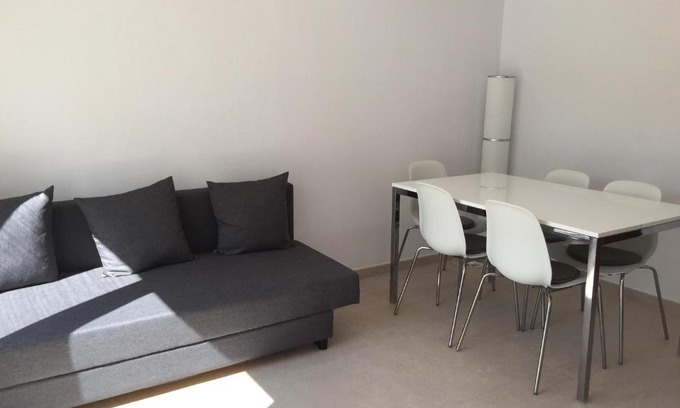 L'Estartit Apartment | Apartamento céntrico con 2 habitaciones y Wi-Fi
