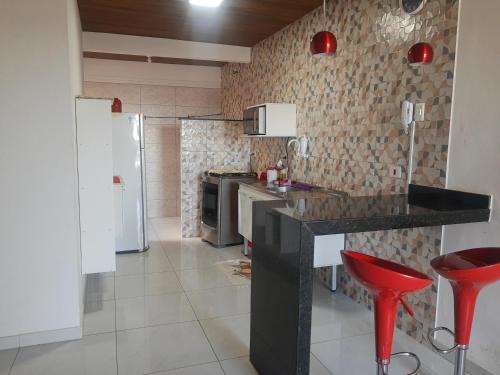 Ilheus House | Apartamento com suíte, localizado na Avenida Silvio Silva, n 33, bairro Hernani Sa, Ilhéus - Ba, sem garagem