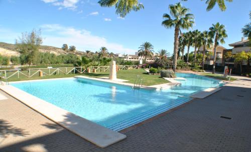 Vera Apartment | Apartamento con jardín privado y vistas al lago,Valle del Este Golf Agv