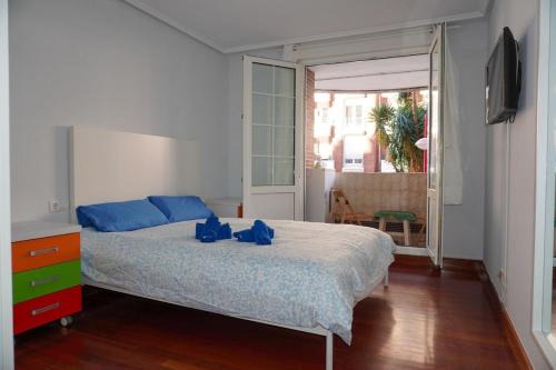 Castro Urdiales Apartment | Apartamento con piscina de junio a septiembre y a 100 m de la playa