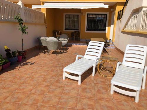 Els Arenals del Sol Apartment | APARTAMENTO CON TERRAZA 50M2，500M A LA PLAYA