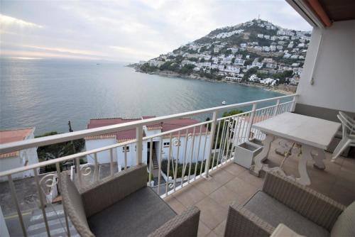 Almadraba-Canyelles Apartment | Apartamento con vista impresionante a la bahía de Roses-189