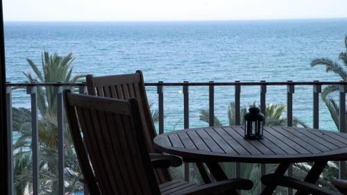 Aguadulce Apartment | APARTAMENTO CON VISTAS AL MAR. PRIMERA LINEA DE PLAYA.
