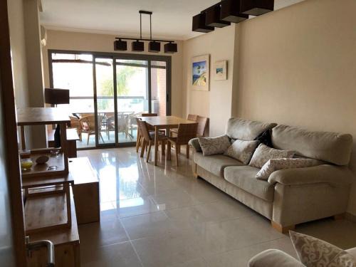 Villajoyosa Apartment | Apartamento en la playa 96 m2