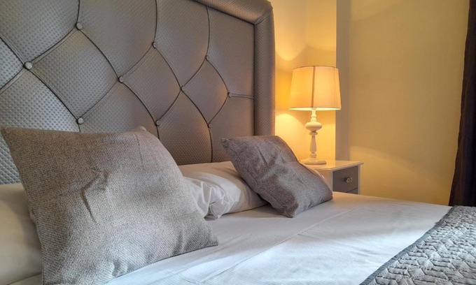 Buenas Noches Apartment | Apartamento espacioso muy tranquilo con piscinas y jardines cercano a la playa