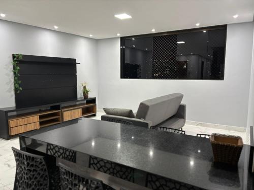 Joao Monlevade Apartment | Apartamento novinho e central - 2 ou 3 quartos, 2 banheiros, elevador e estacionamento