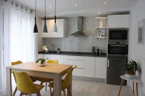 Haro Apartment | Apartamentos La Herradura Balcón