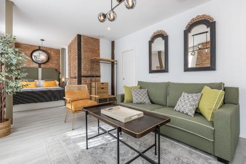Central District Apartment | Apartamentos Puerta Elvira Suites 3000