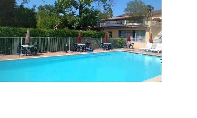 Saint Alban Auriolles Apartment | Aparthotel in the countryside with swimming pool