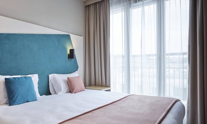 Suresnes Apartment | Aparthotel Adagio Paris Suresnes Longchamp