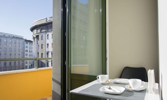 Borgogna Apartment | ApartHotel Durini