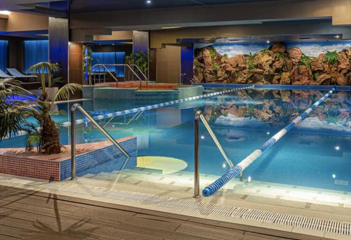Sector 4 Apartment | ApartHotel RIN Grand Residence