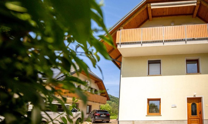 Bohinj Apartment | Apartma Lovor